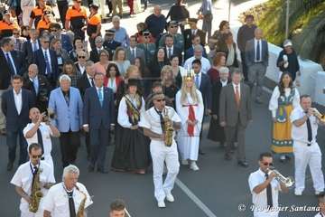 Miles de personas celebran el día de Santa Lucía en Las Tirajanas (Foto Francisco Javier Santana)